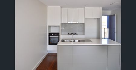 Spacious 2 bedroom North Facing Apartment - Photo 4