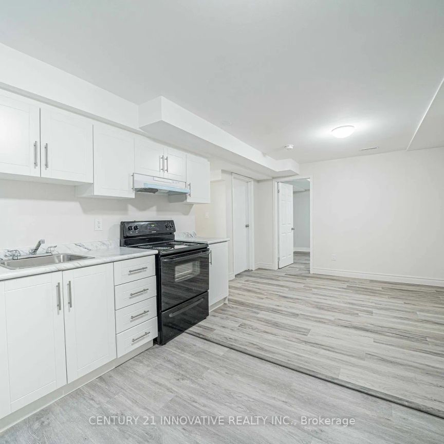 Detached Home For Lease | E9039489 - Photo 1