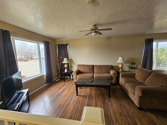 RAK Duplex #1 Available May 5/26 - Photo 1