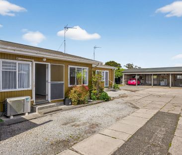 Modern & Move-In Ready on Ormond Road - Photo 3