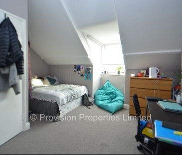 6 Bed Student Houses in Woodhouse - Photo 4