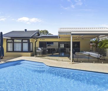 Character, Space & Family Lifestyle in a Sought-After Pocket - Photo 6