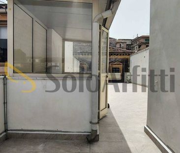 Trilocale via Sangiuliano 26, Centro Storico, Catania - Photo 2