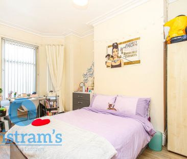 3 bed Mid Terraced House for Rent - Photo 4