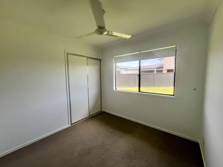 ALMOST NEW MODERN DUPLEX! - Photo 5