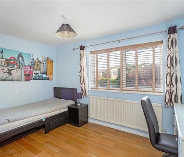 4 bedroom detached house to rent - Photo 6