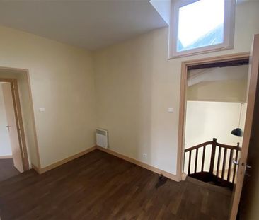 A LOUER ANGERS CENTRE VILLE - T3 situé 39 rue Toussaint ... - Photo 2