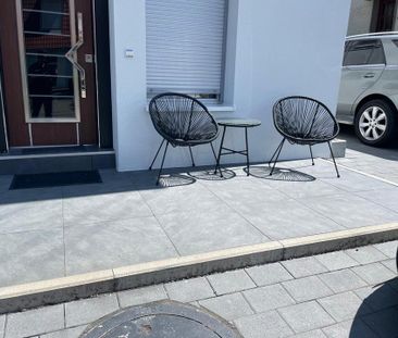 2 Zimmer Wohnung mit Einbauküche,Terrasse, Stellplatz - Photo 1