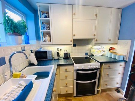 Fishermans Cottage 32, South Street, 32 South Street - Photo 5