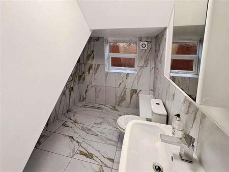 Cowbridge Road East, Cardiff, CF5 - Photo 2