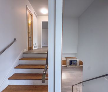 For Lease - 343 Bronte Road, Oakville, Ontario - Photo 1