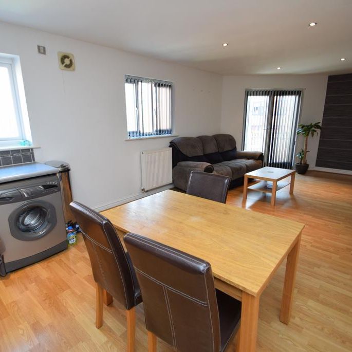 2 bedroom apartment to rent - Photo 1