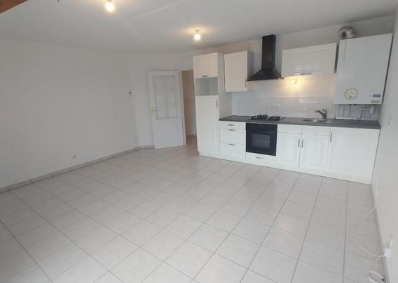 Appartement T2 à louer à Cranves Sales - Photo 1