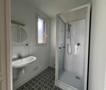 Location Appartement 2 pièces 40m² LOUVIERS 27400 - Photo 5