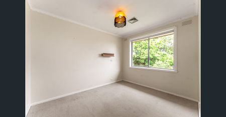 60's retro family living awaits..... - Photo 5