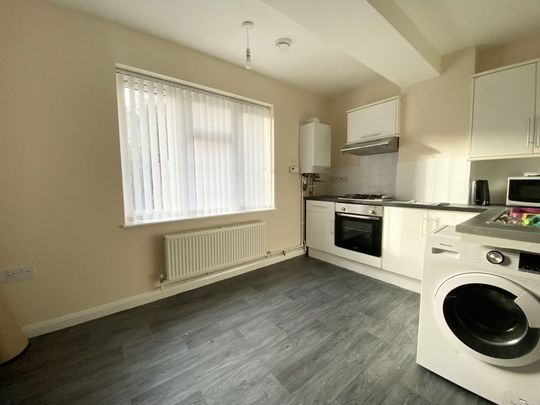 1 Bedroom Flat - Photo 1