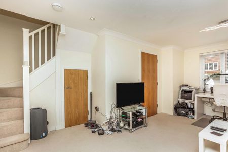 2 bedroom terraced house to rent - Photo 2
