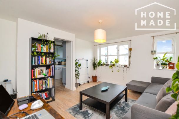 Transom Close, SE16 - Photo 1