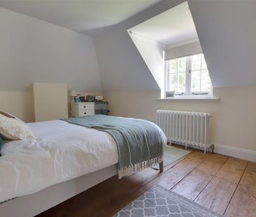 3 bedroom detached house to rent - Photo 4