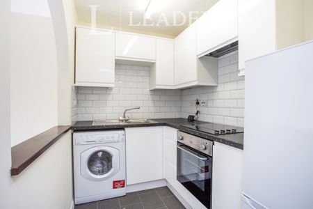 1 bedroom maisonette to rent Tintagel Way, Oriental Road, GU22 - Photo 3