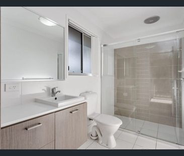 Modern Living Meets Ultimate Convenience - Photo 6