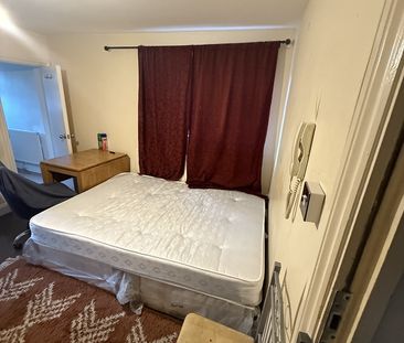 Studio Flat, Portland Road, SE25 - Photo 2