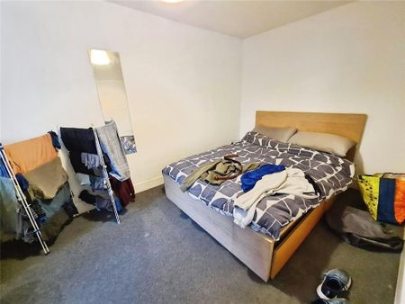 6 bedroom house to rent - Photo 3