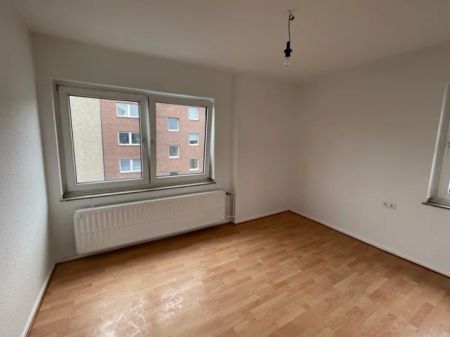 Helle und geräumige 2-Zimmer-Wohnung im Herzen von Gelsenkirchen - Photo 3