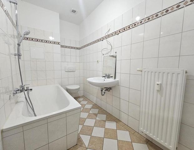 Hier wohnt man gerne, ruhige Lage mit Balkon - Foto 1