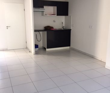 Location Appartement 3 pièces 68m² - Photo 3