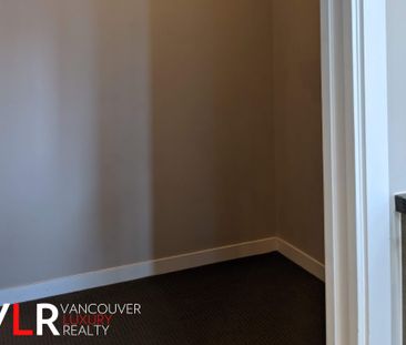 Condo in Downtown Vancouver, BC - Photo 1