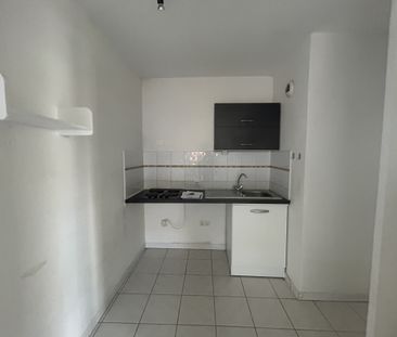 LUNEL VIEL - Appartement T2 de 48,08m² en rez de chaussée - Photo 2