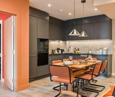 Cherry Park Lane, Stratford, E20 - Photo 1