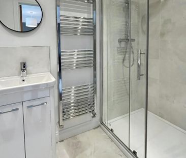 4 bedroom semi-detached house to rent - Photo 6