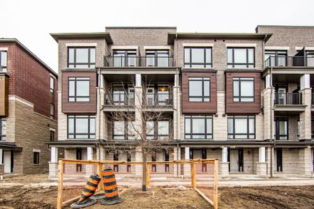 For Lease - 426 Salem Road, Ajax, Ontario - Photo 5