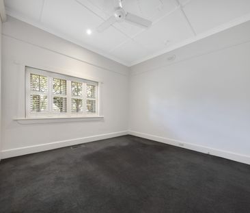 288 Jasper Rd, McKinnon VIC 3204 - House For Rent | Domain - Photo 4