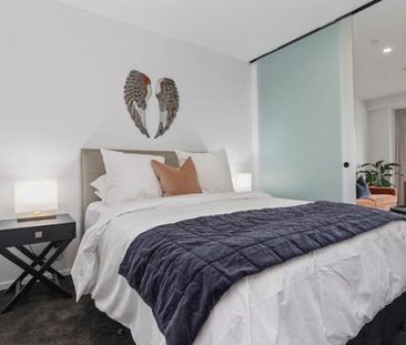 Fully Furnished luxury apartment - Photo 6