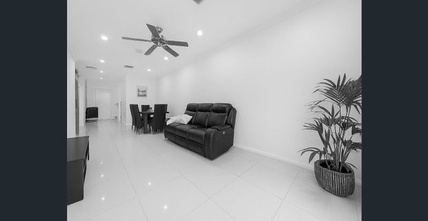 Spacious Family Living - Photo 1