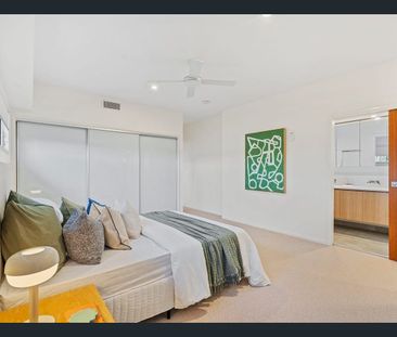 Stunning Townhome in Prime Annerley - Photo 6