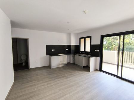 T3 Neufs Résidence LA CASE – quartier Trois Mares au TAMPON - Photo 3