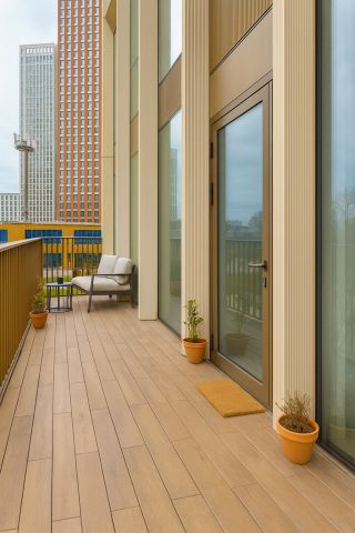 2 Bed Flat, Carnation Way, SW8 - Photo 2