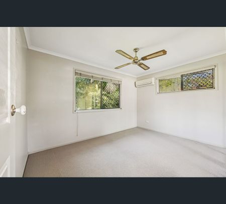 4 Redwood Street, Marsden, Qld 4132 - Photo 4