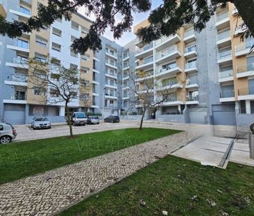 3 room luxury Flat for rent in Quinta das Marianas (Parede), Cascai... - Photo 1