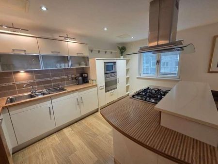 Queens Highlands, West End, Aberdeen, AB15 - Photo 2