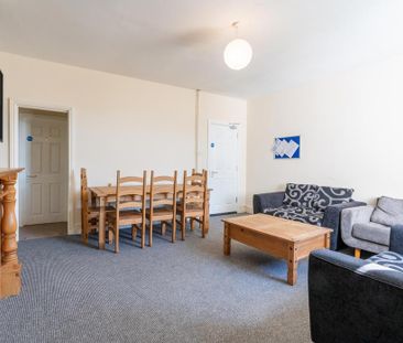 6 bedroom terraced house to rent - Photo 2