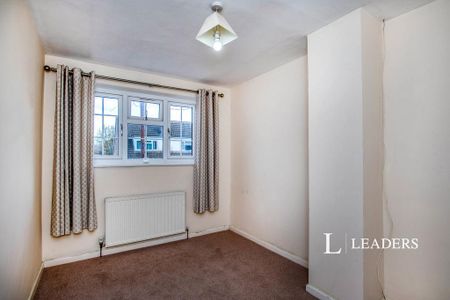 3 bedroom terraced house to rent - Photo 5