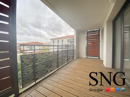 T2 AVEC BALCON ET PARKING - Photo 4