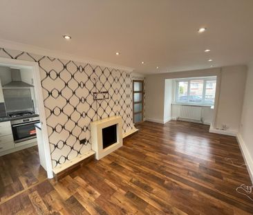 Bwlch Crescent, Neath, SA11 - Photo 4