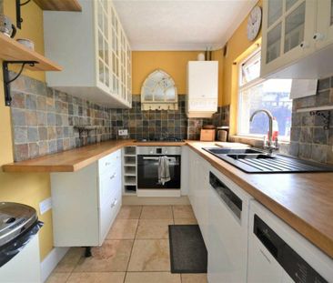 Hyde Crescent, Hendon, NW9 - Photo 3