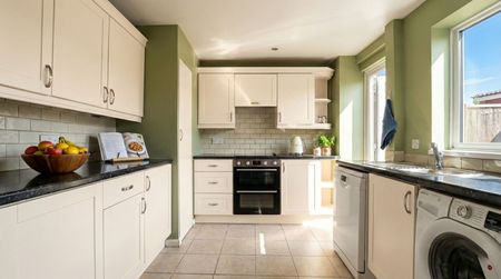 Joyners Field, CM18, Harlow - Photo 5